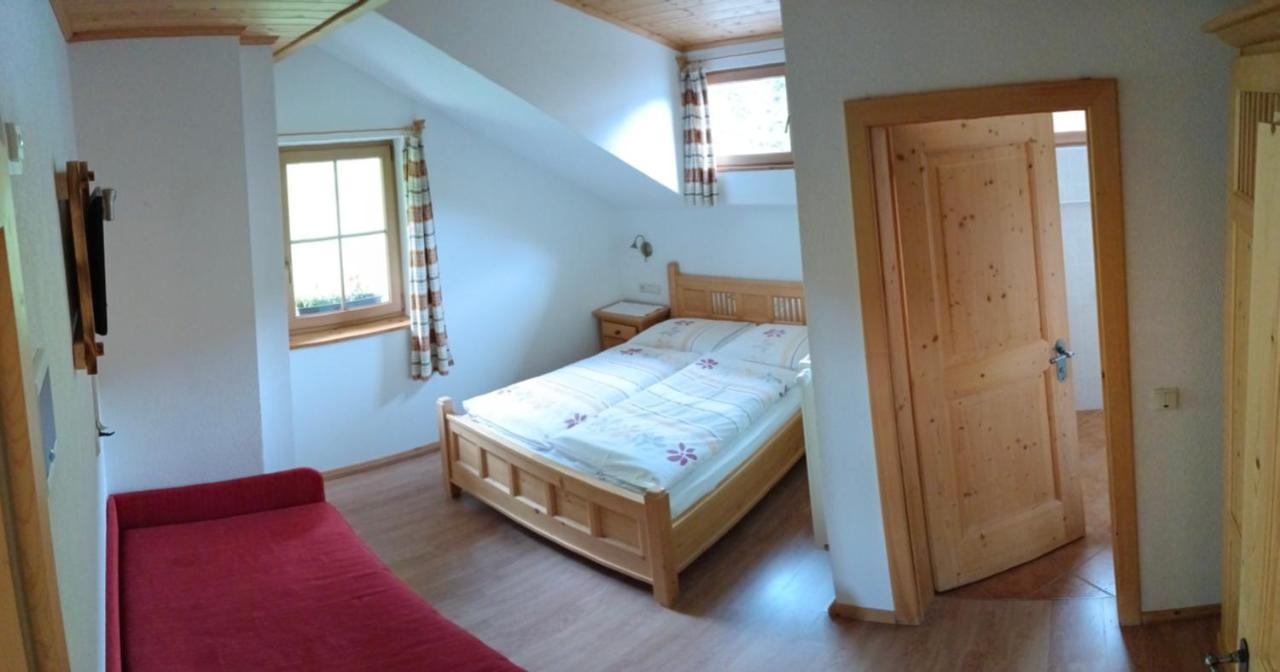 Naschthof Apartment Dobbiaco Exterior foto